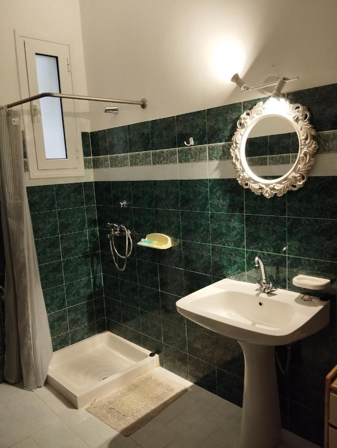 Appartement Wilson & Andrew House - Wanderlust à Avliótes Extérieur photo